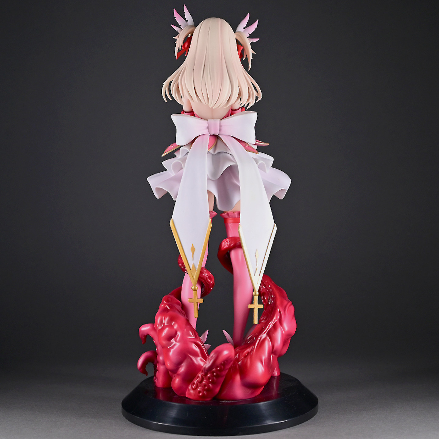 مجسم GK لشخصية فتاة السحر إيلي - مراجعة Fate Anime Merchandise وسعره