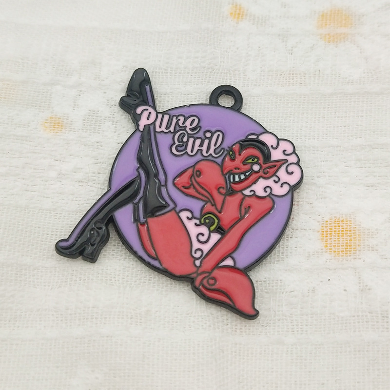 10 قطع من الحلي الكرتونية اللط - مراجعة Anime Merchandise For Sale وسعره