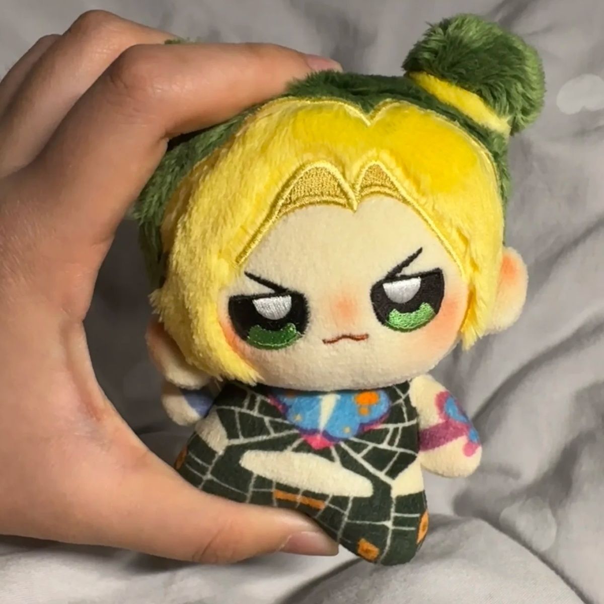 دمية قطنية محشوة لشخصية جولين  - مراجعة Anime Merchandise For Sale وسعره