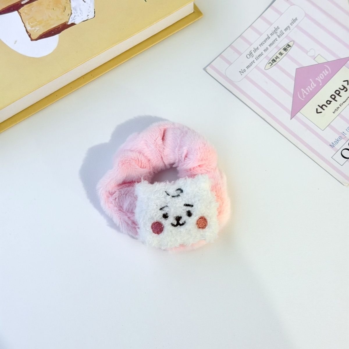 ربطة شعر على شكل دمية BT21 الك - مراجعة Anime Fan Merchandise وسعره